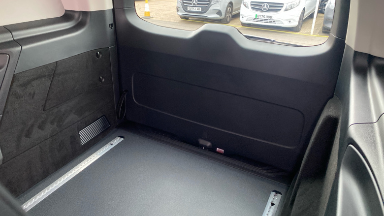 Mercedes-Benz Vito L2 Diesel Rwd 119CDI Select Crew Van 9G-Tronic